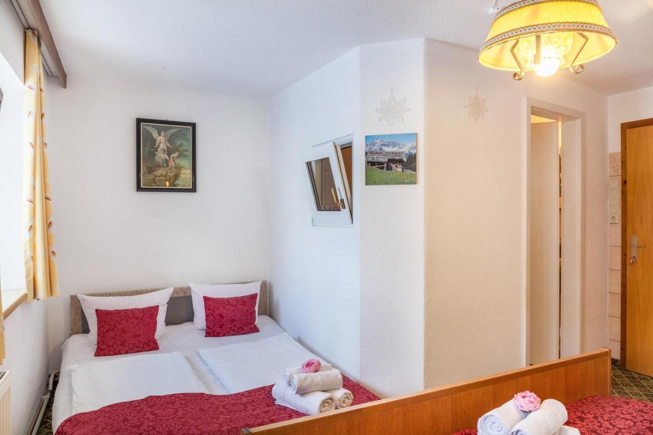 Ferienhaus Wechner Häselgehr المظهر الخارجي الصورة